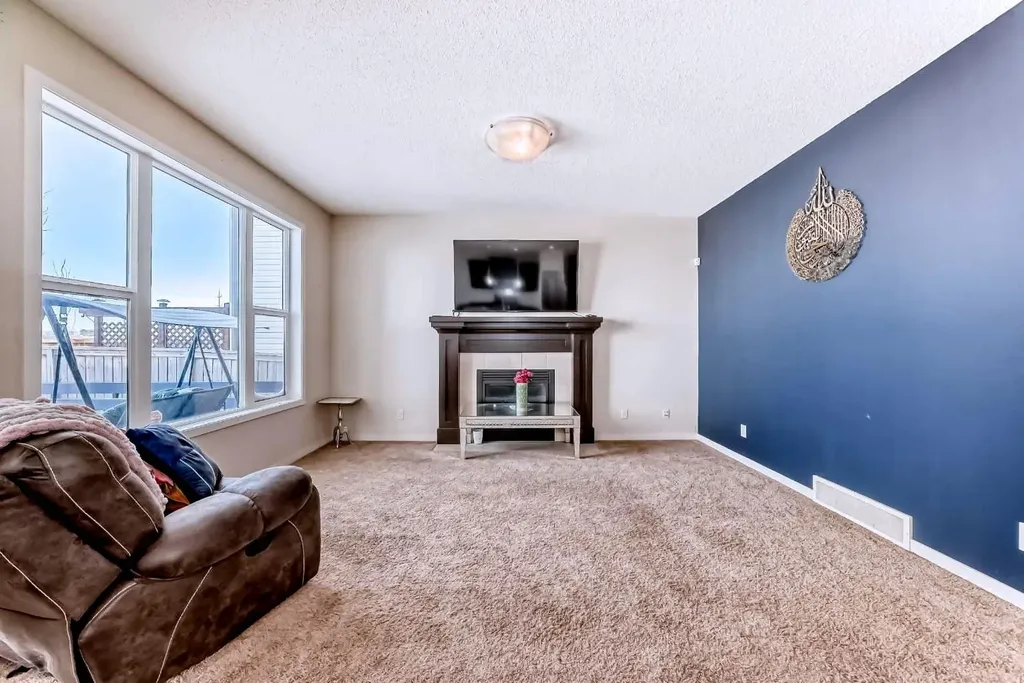 46 Cranford Gardens SE Calgary AB T3M 0W4
