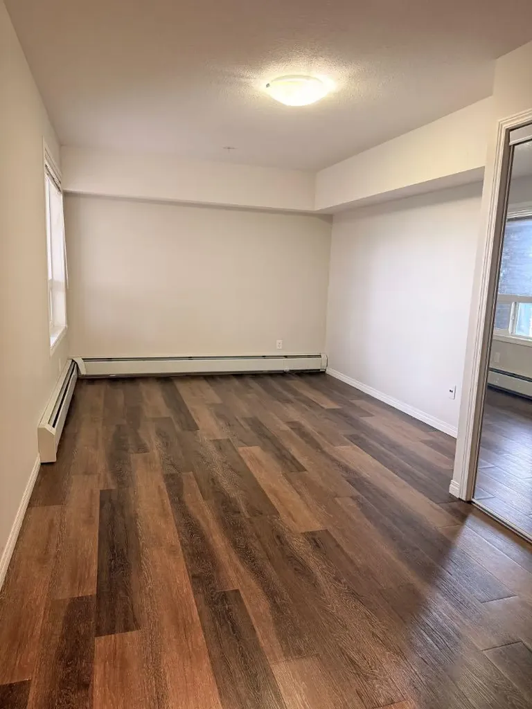 9124 96 Avenue Grande Prairie AB T8X 0A1