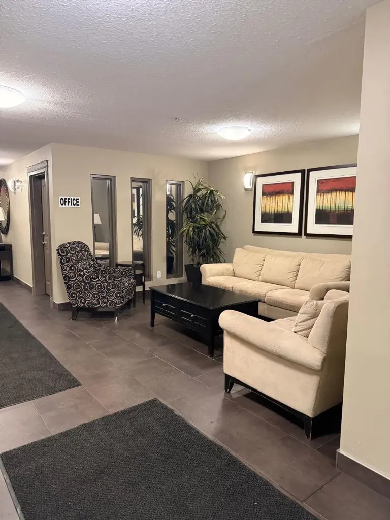 9124 96 Avenue Grande Prairie AB T8X 0A1