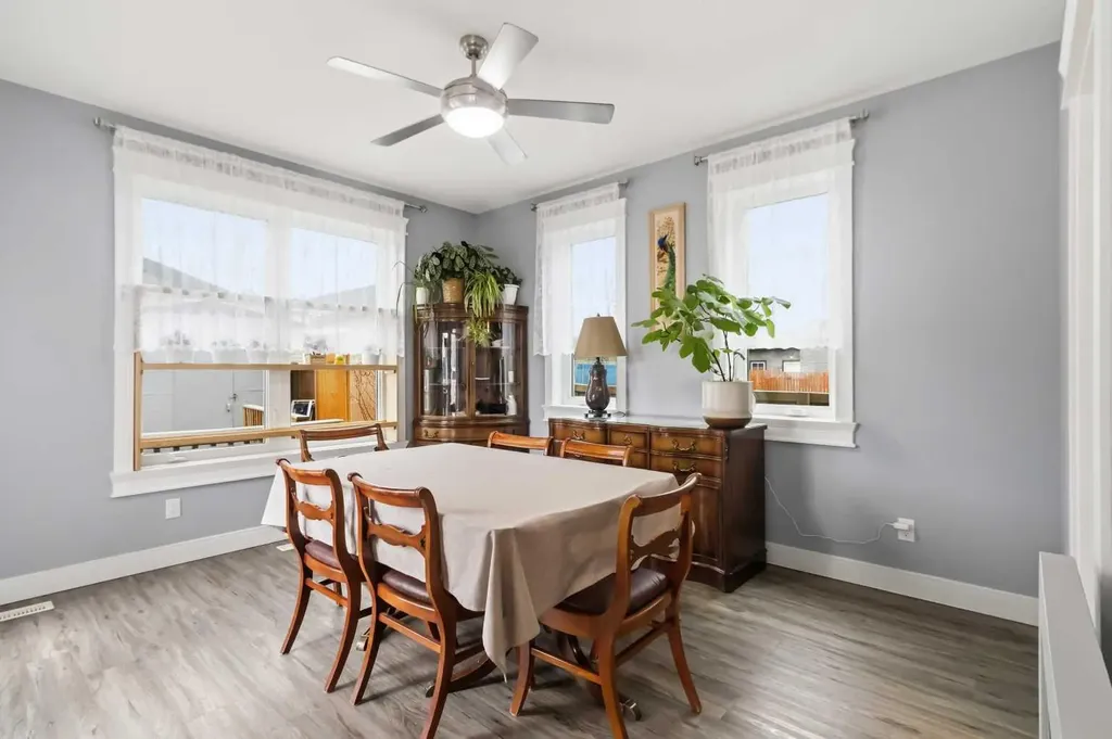 7423 Railway Avenue Fort Mcmurray AB T9H 1B6