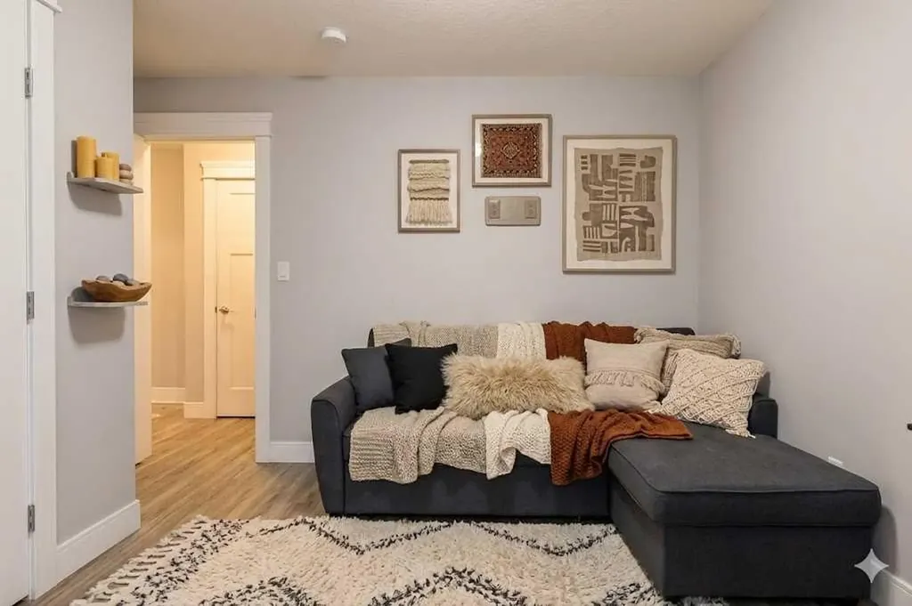 7423 Railway Avenue Fort Mcmurray AB T9H 1B6