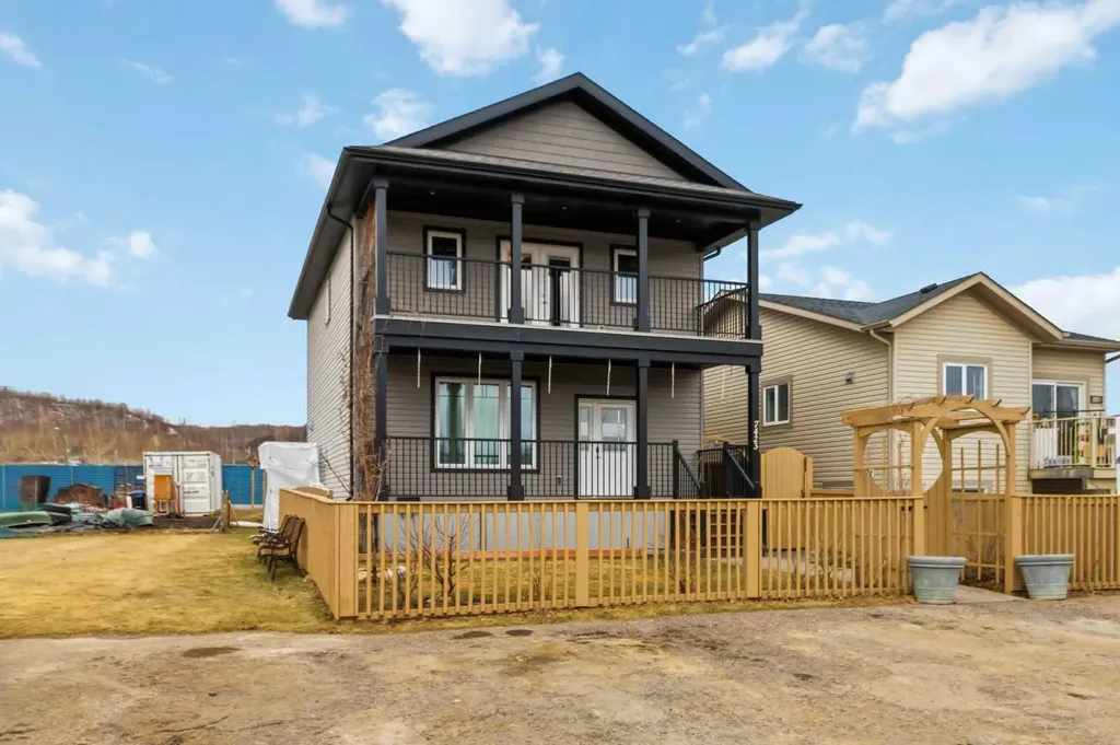 7423 Railway Avenue Fort Mcmurray AB T9H 1B6