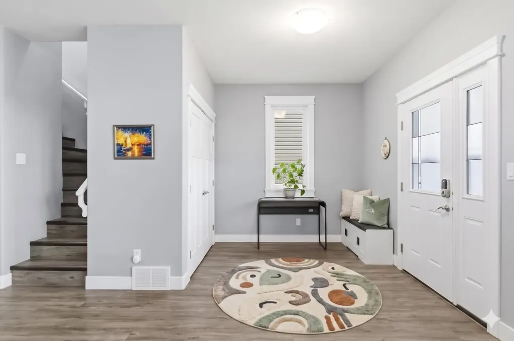 7423 Railway Avenue Fort Mcmurray AB T9H 1B6