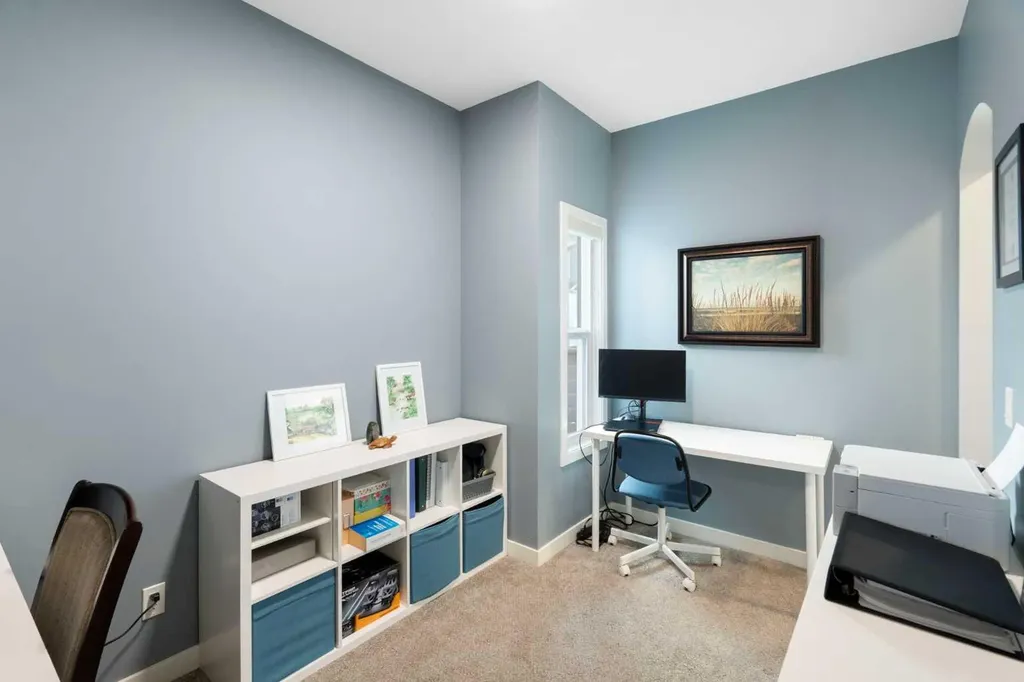 642 Kingsmere Way SE Airdrie AB T4A 0x7