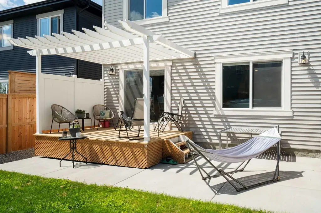 642 Kingsmere Way SE Airdrie AB T4A 0x7