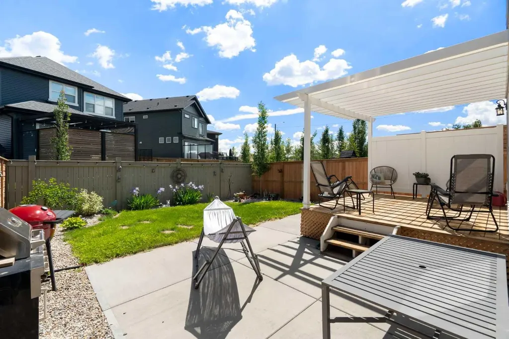 642 Kingsmere Way SE Airdrie AB T4A 0x7