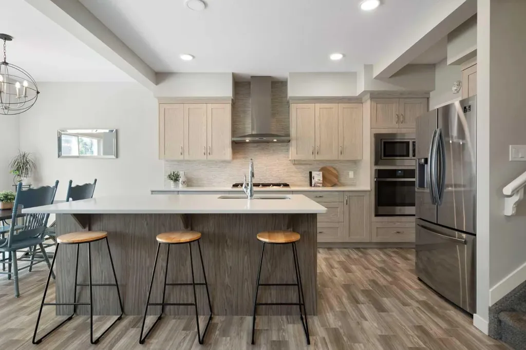 642 Kingsmere Way SE Airdrie AB T4A 0x7