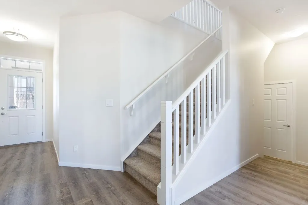 673 Windrow Manor SW Airdrie AB T4B5H5