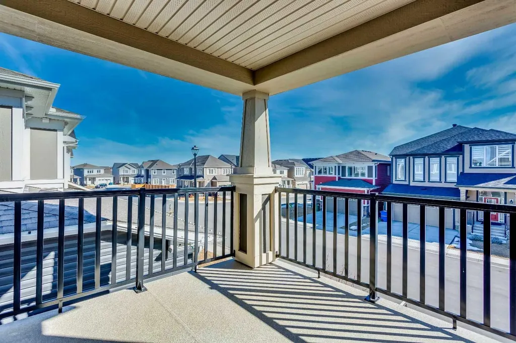 673 Windrow Manor SW Airdrie AB T4B5H5