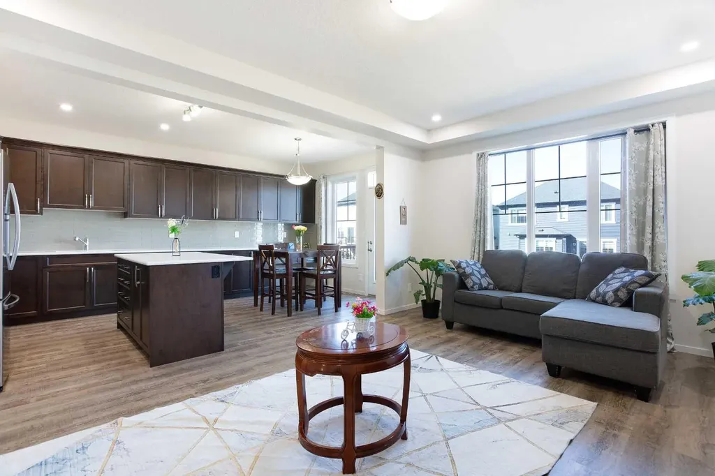 673 Windrow Manor SW Airdrie AB T4B5H5