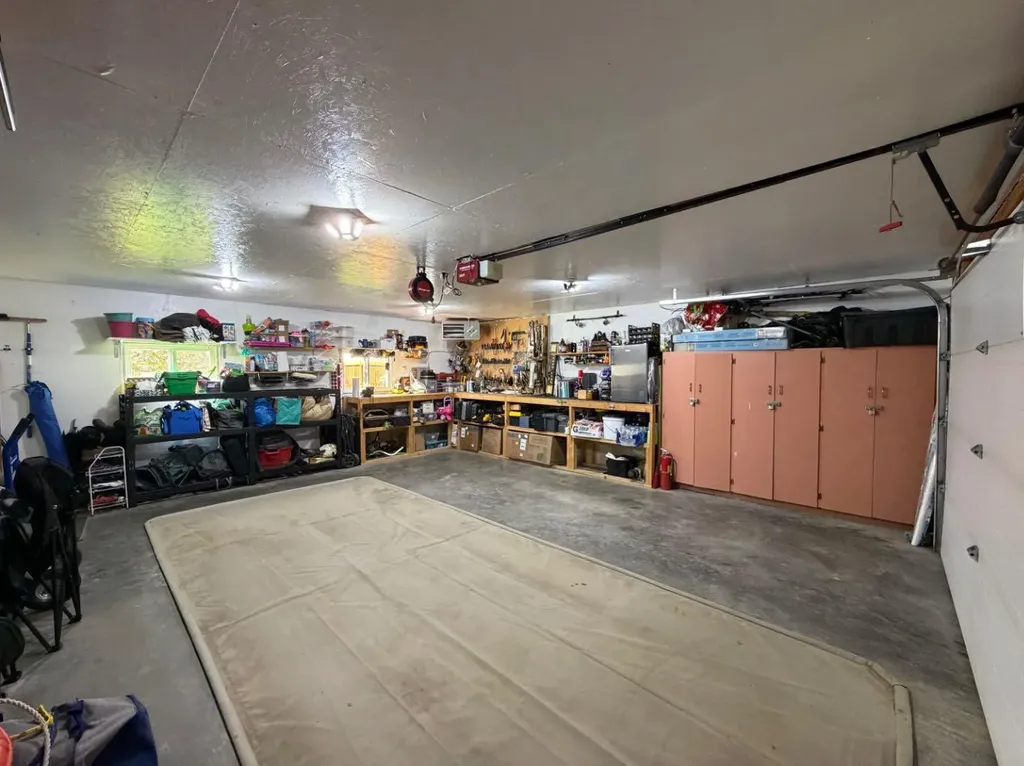 1658 Edson Drive Edson AB T7E 1G7