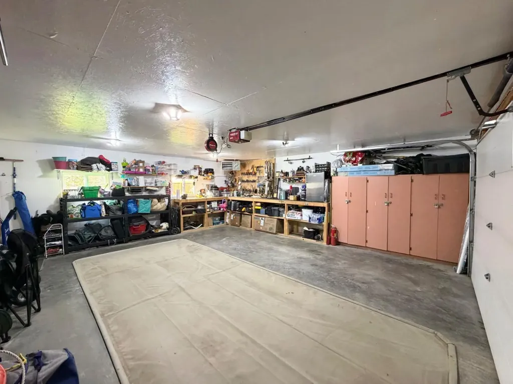 1658 Edson Drive Edson AB T7E 1G7
