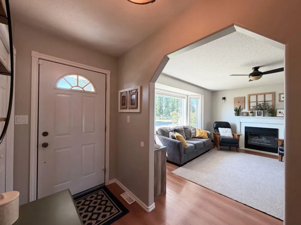 1658 Edson Drive Edson AB T7E 1G7