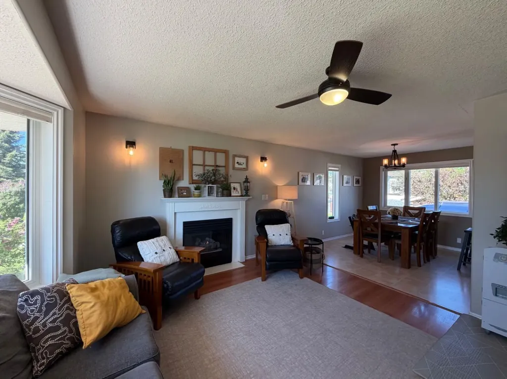 1658 Edson Drive Edson AB T7E 1G7