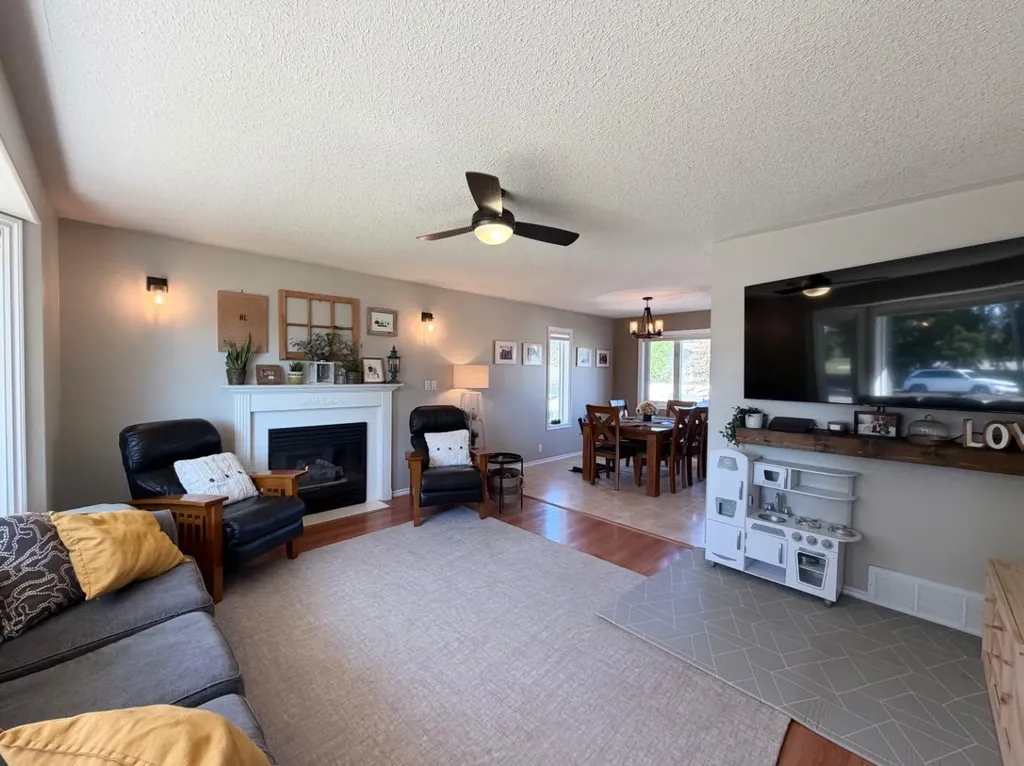 1658 Edson Drive Edson AB T7E 1G7