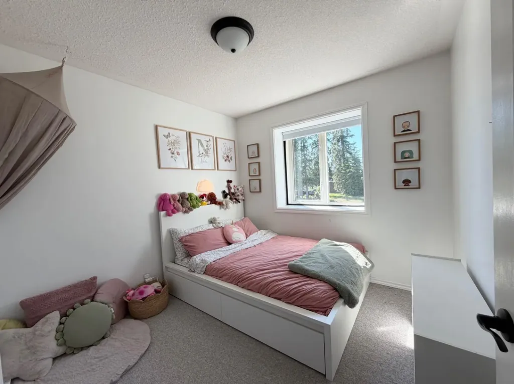 1658 Edson Drive Edson AB T7E 1G7