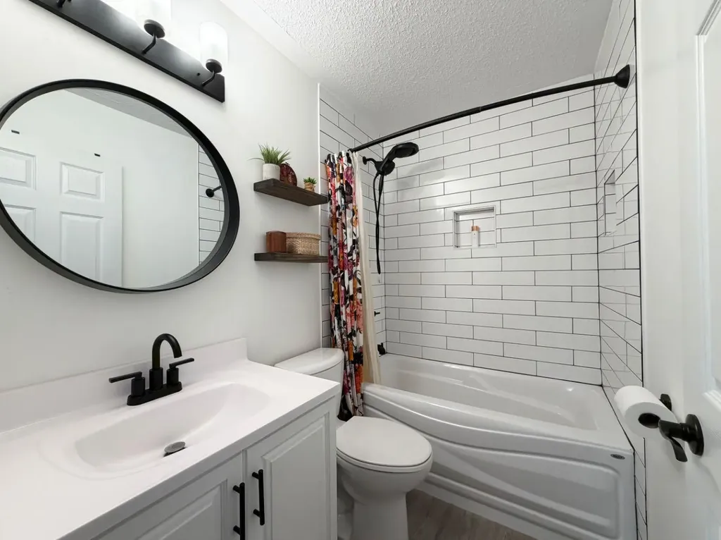 1658 Edson Drive Edson AB T7E 1G7