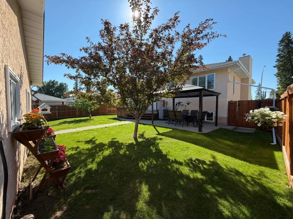 1658 Edson Drive Edson AB T7E 1G7