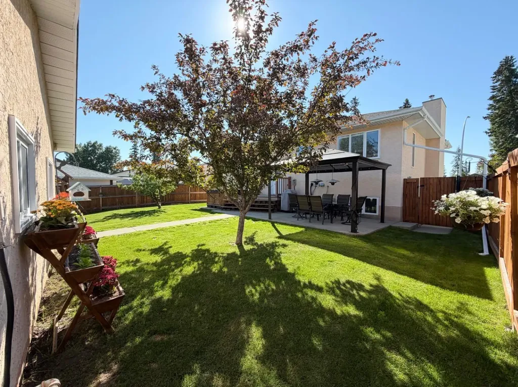 1658 Edson Drive Edson AB T7E 1G7