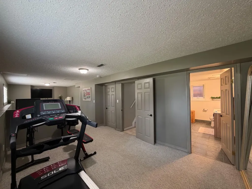 1658 Edson Drive Edson AB T7E 1G7