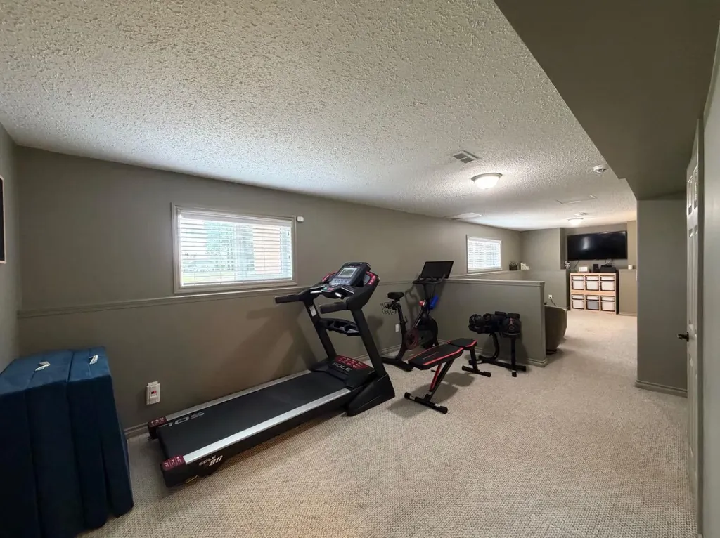 1658 Edson Drive Edson AB T7E 1G7