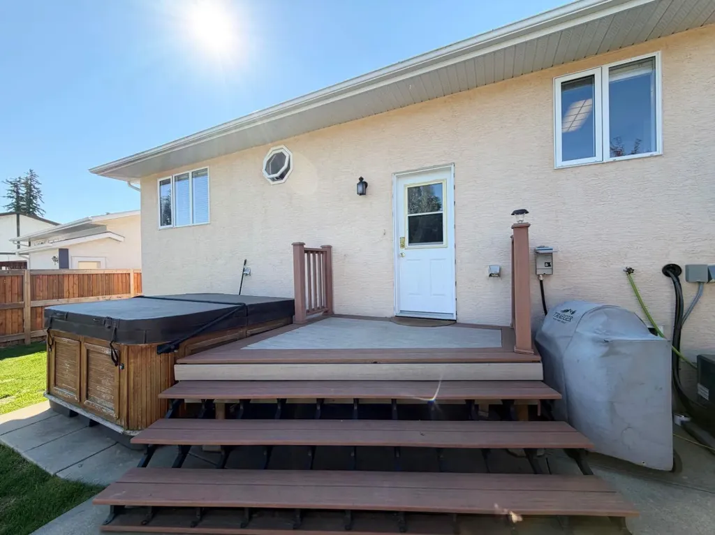 1658 Edson Drive Edson AB T7E 1G7