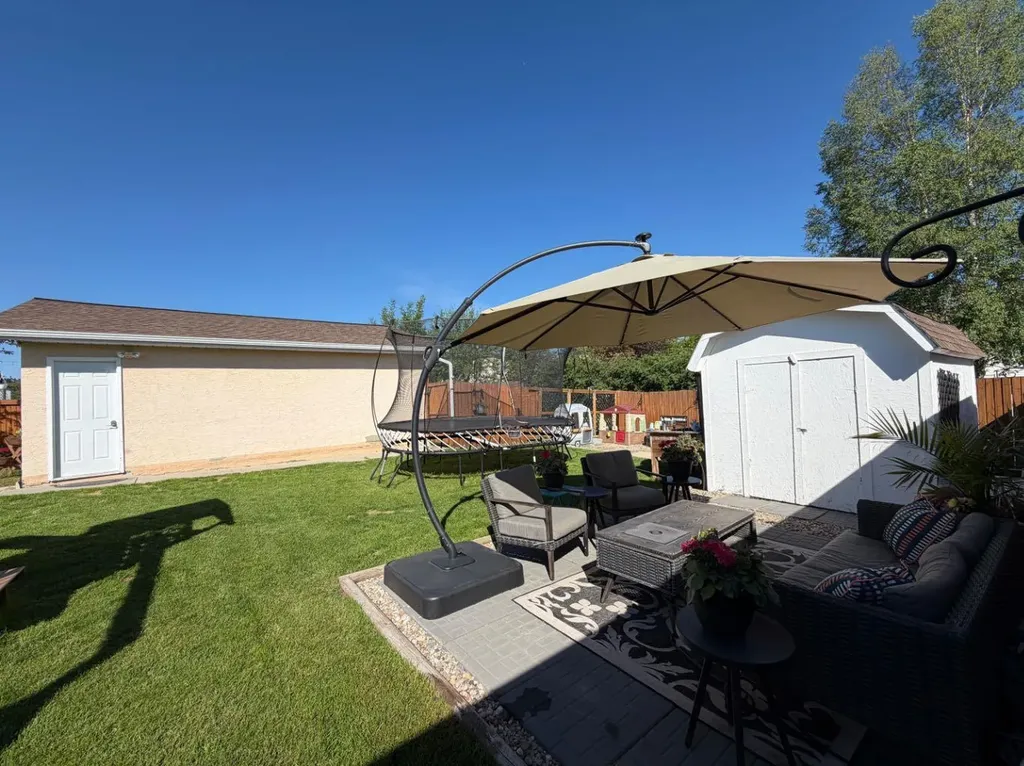 1658 Edson Drive Edson AB T7E 1G7