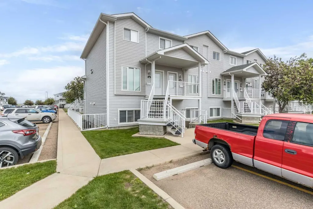397 Northlands Pointe NE Medicine Hat AB T1C 0C4