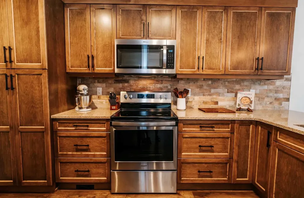 2723 45 Street S Lethbridge AB T1K 8J4