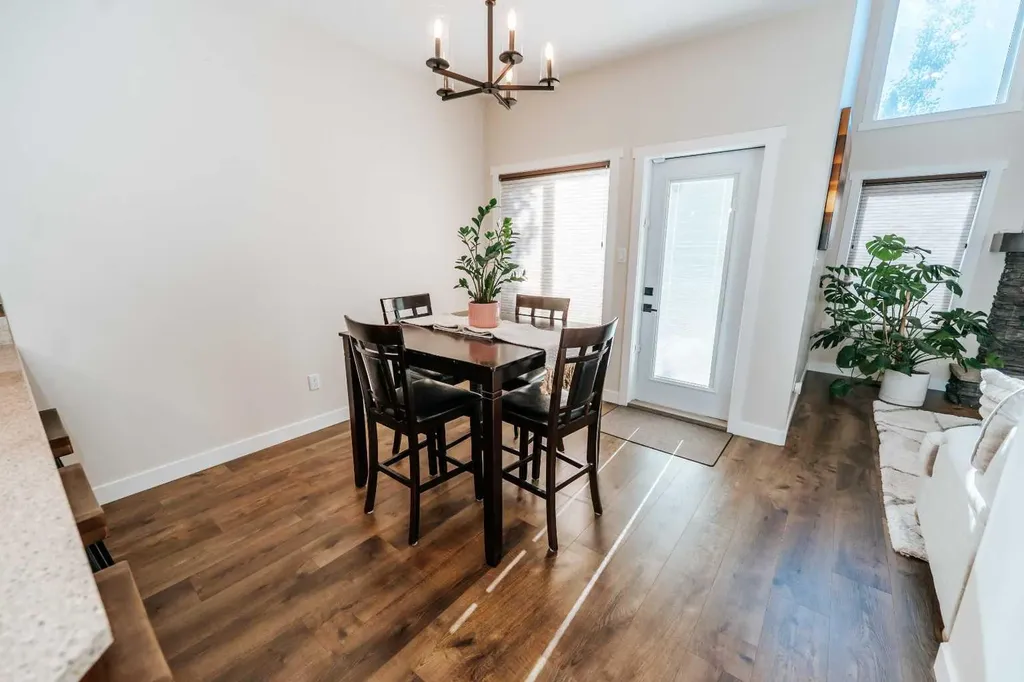 2723 45 Street S Lethbridge AB T1K 8J4