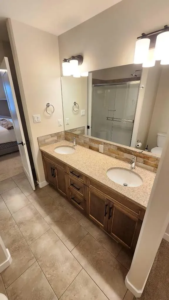 2723 45 Street S Lethbridge AB T1K 8J4