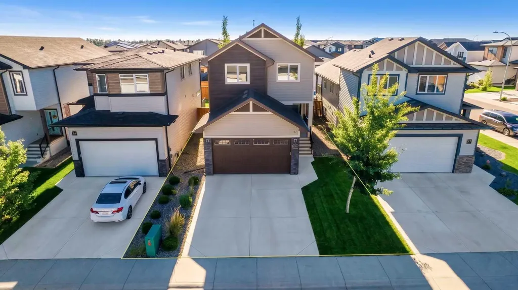 2723 45 Street S Lethbridge AB T1K 8J4