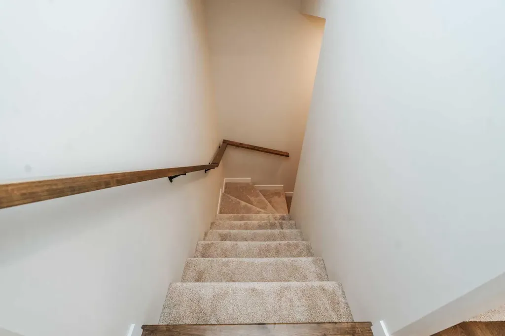 2723 45 Street S Lethbridge AB T1K 8J4