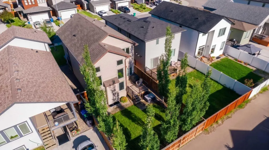2723 45 Street S Lethbridge AB T1K 8J4