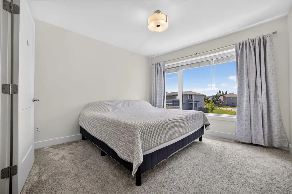 4319 Fairmont Gate S Lethbridge AB T1K 8J3