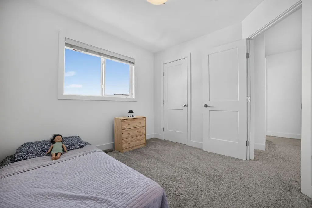 4319 Fairmont Gate S Lethbridge AB T1K 8J3