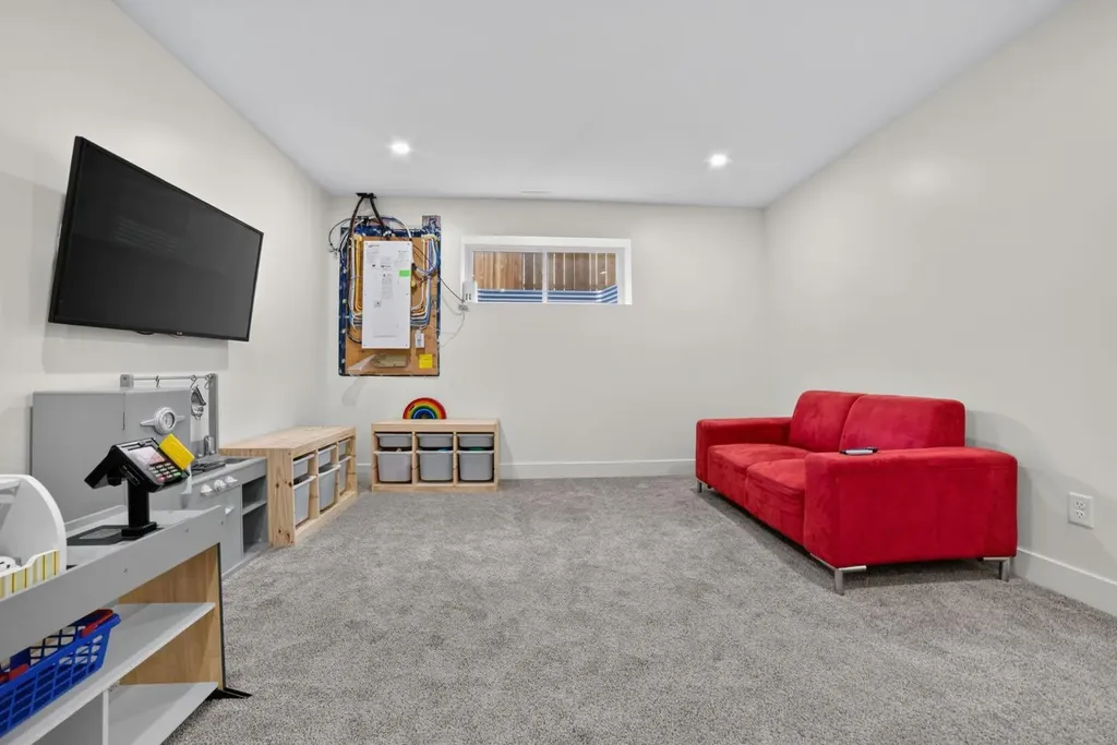 4319 Fairmont Gate S Lethbridge AB T1K 8J3