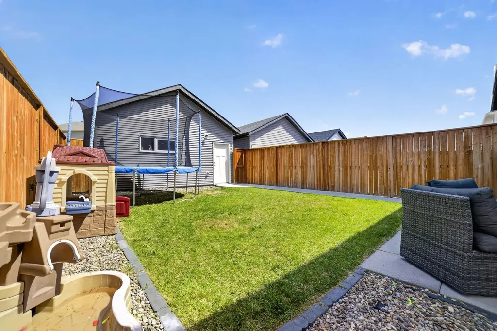 4319 Fairmont Gate S Lethbridge AB T1K 8J3