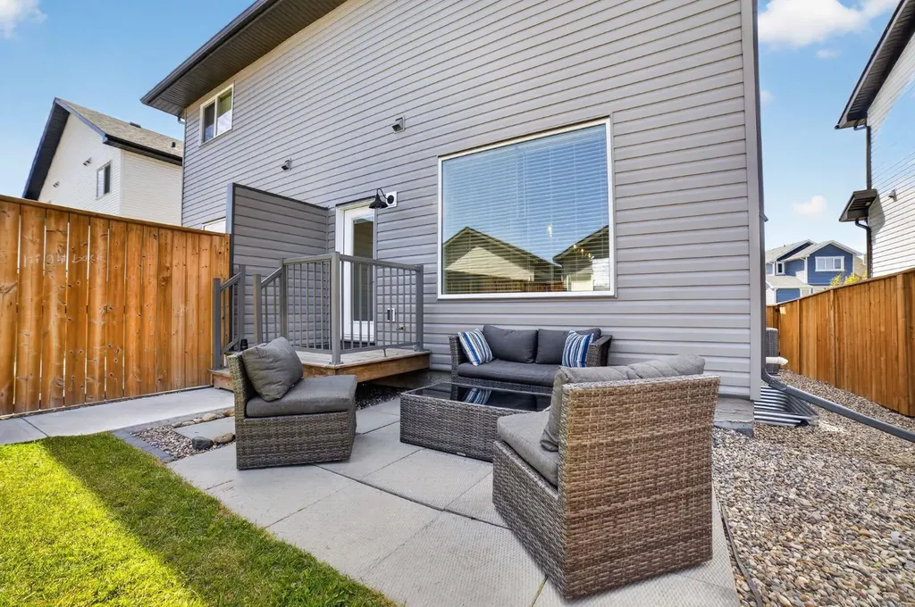 4319 Fairmont Gate S Lethbridge AB T1K 8J3