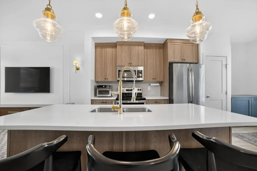 4319 Fairmont Gate S Lethbridge AB T1K 8J3