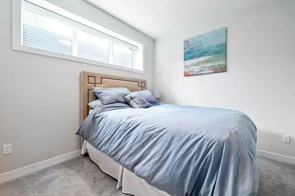 4929 20 Street SW Calgary AB T2T 5A4