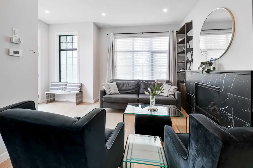 4929 20 Street SW Calgary AB T2T 5A4