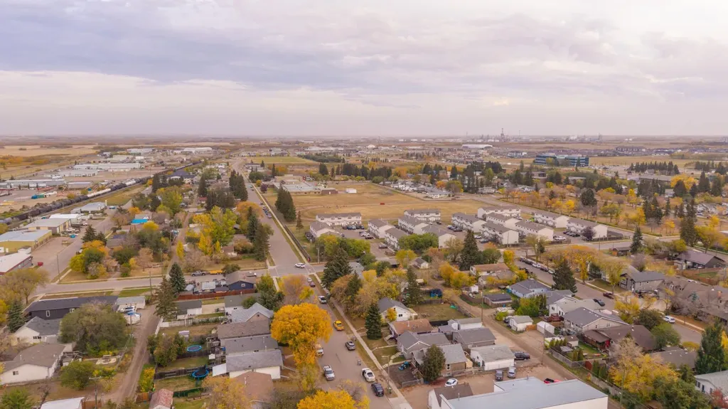 4717 49 Street Lloydminster SK S9V0L7