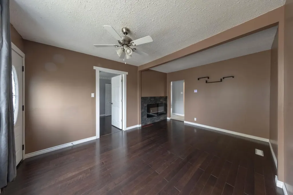 4717 49 Street Lloydminster SK S9V0L7