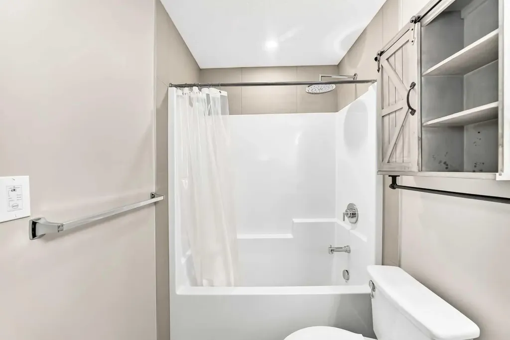300 Auburn Meadows Common SE Calgary AB T3M 3E7