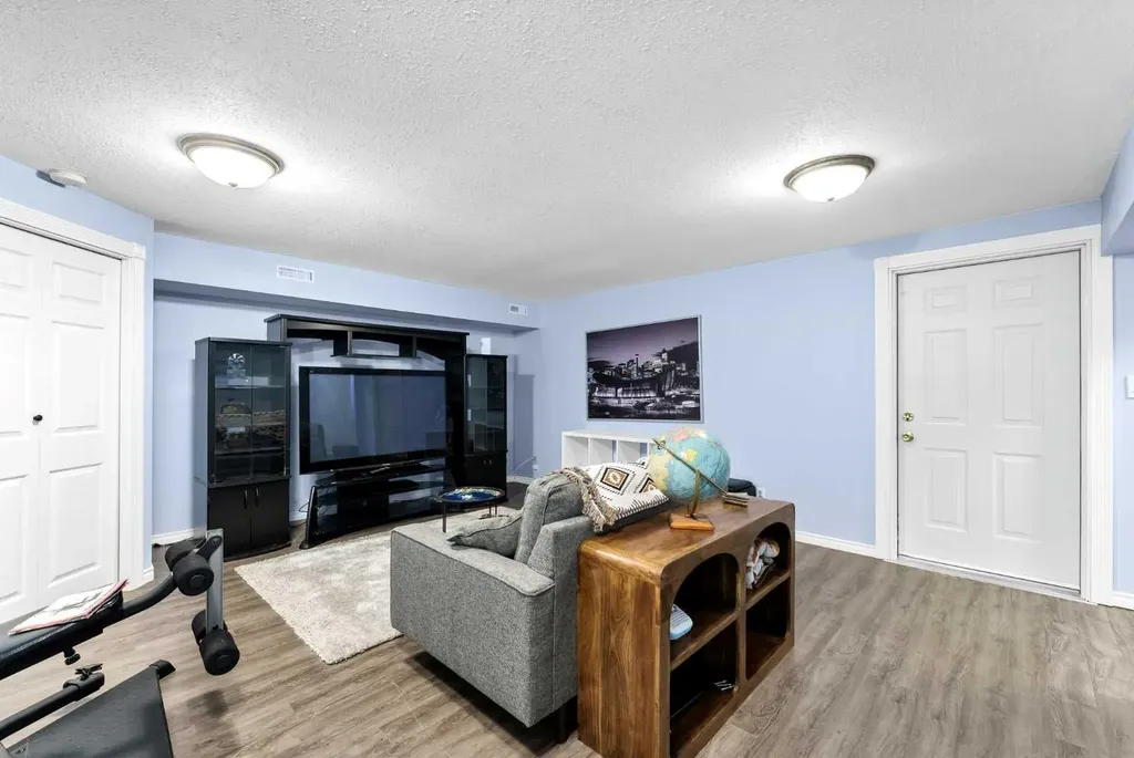 1174 16 Street NE Medicine Hat AB T1C1P9