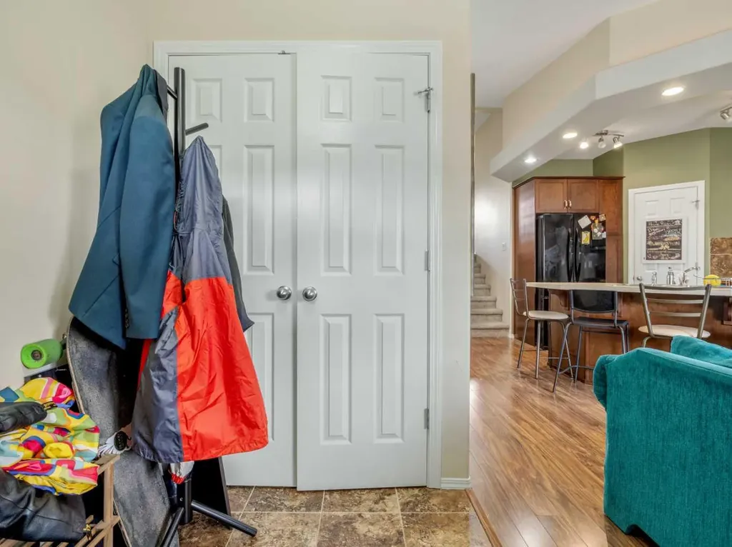 825 Silkstone Close W Lethbridge AB T1J 5C6
