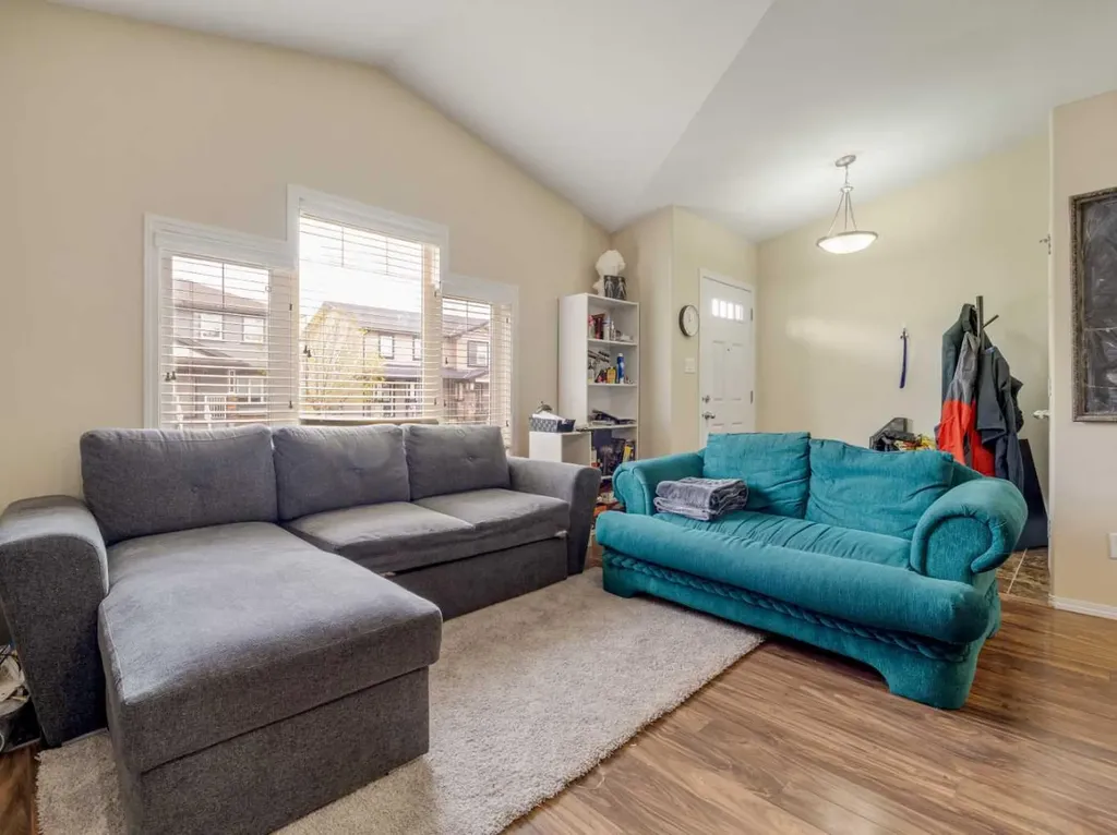 825 Silkstone Close W Lethbridge AB T1J 5C6