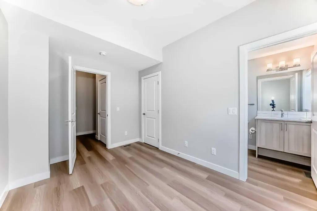 1326 Sage Hill Grove NW Calgary AB T3R 2A1