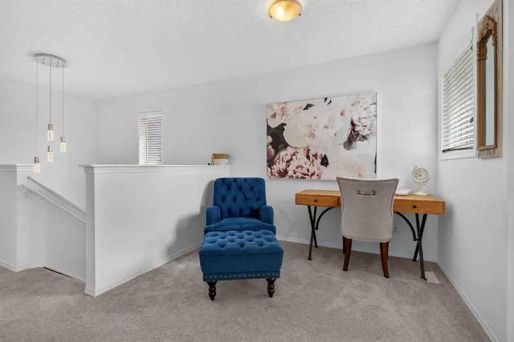 96 Evansdale Way NW Calgary AB T3P 0C1